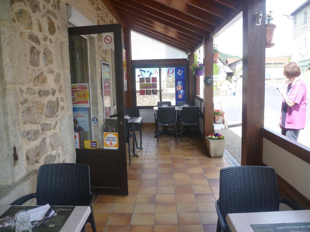 Hotel Des Voyageurs Vorey Luaran gambar